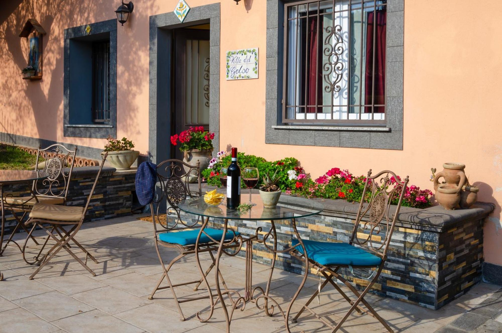 Villa Del Gelso Chalet Nel Parco Delletna ماسكالي المظهر الخارجي الصورة